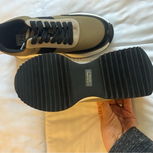 Dolce Vita sneakers - Picture 4 of 4